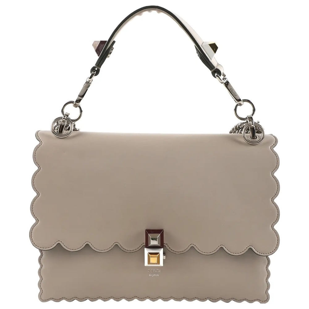 Fendi
Kan I leather handbag
Very good condition
White, Leather